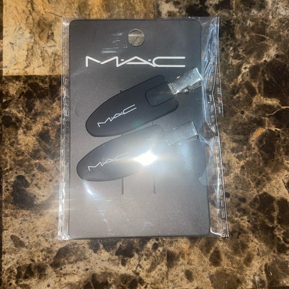 Mac Clips - Picture 2 of 3